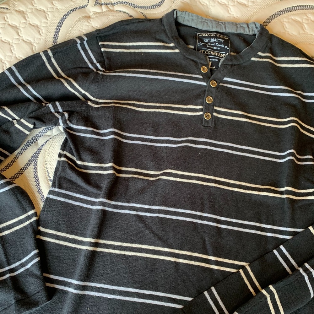 Armand Thierry summer weight sweater